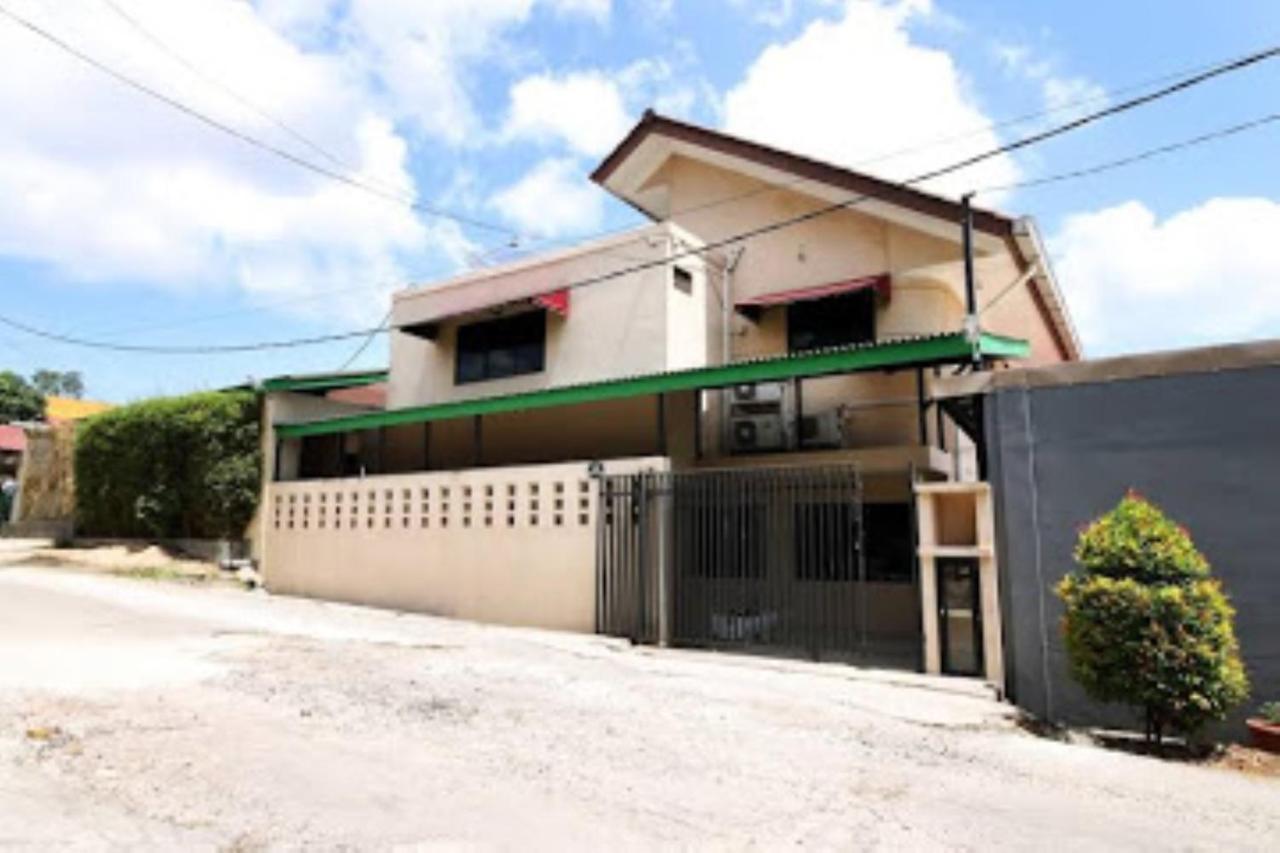 Safina Inn Syariah Sekupang Batam Eksteriør billede