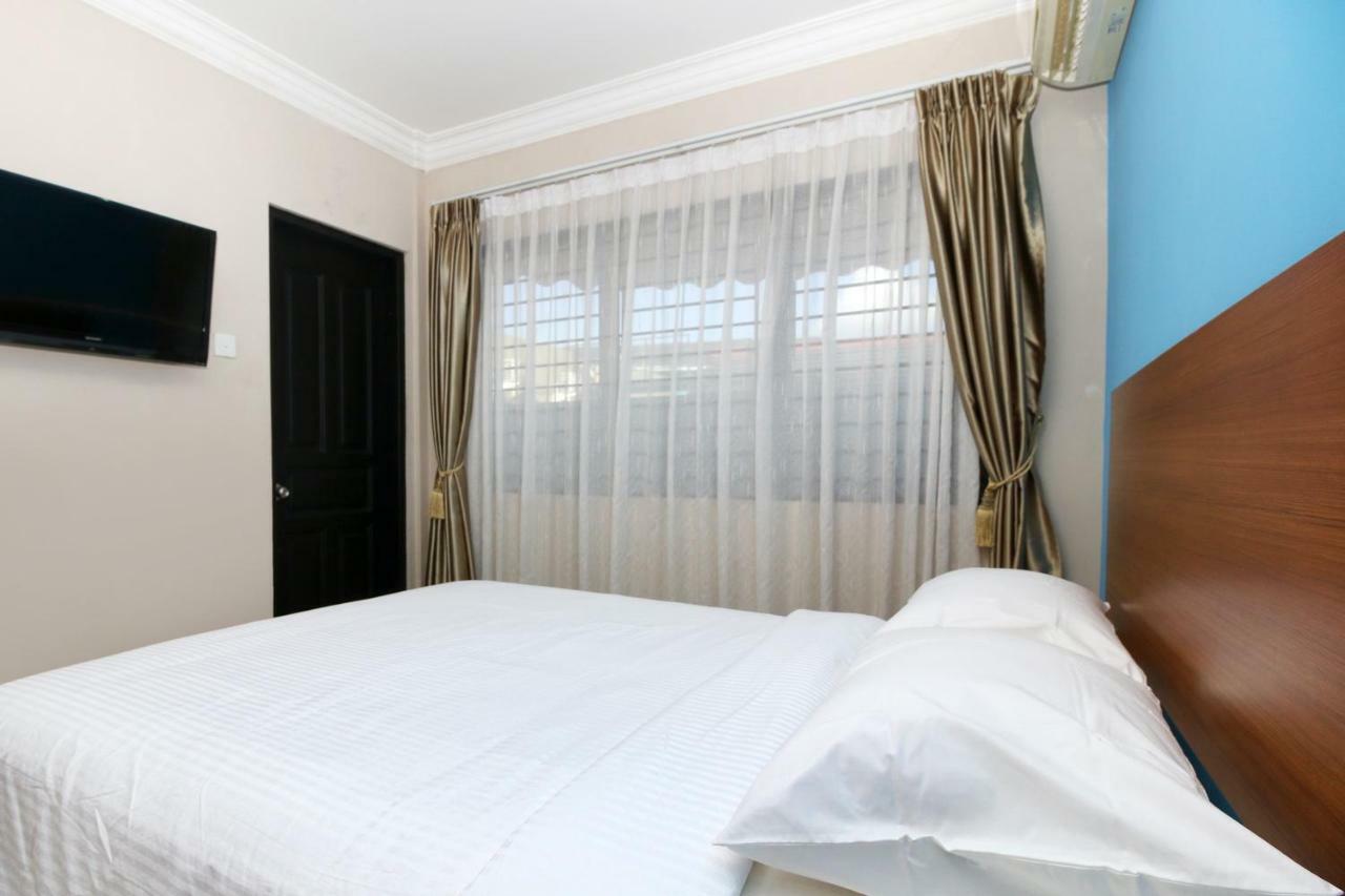 Safina Inn Syariah Sekupang Batam Eksteriør billede